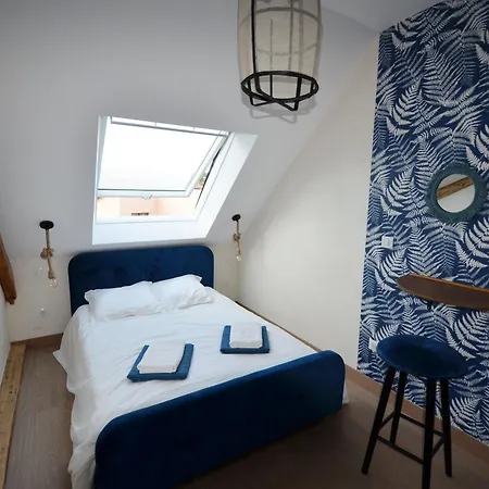 Maison Familiale Avec Piscine Chauffee, Salle De Jeux Et Grand Jardin - 5 Chambres, 15 Couchages - Fr-1-410-340