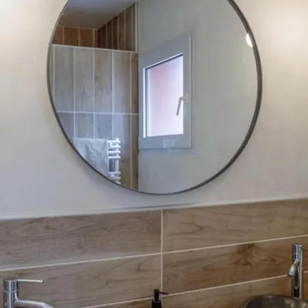 Vakantiehuis Maison Familiale Avec Piscine Chauffee, Salle De Jeux Et Grand Jardin - 5 Chambres, 15 Couchages - Fr-1-410-340 *