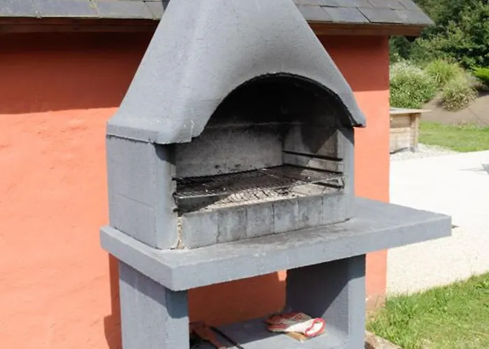 Maison Familiale Avec Piscine Chauffee, Salle De Jeux Et Grand Jardin - 5 Chambres, 15 Couchages - Fr-1-410-340 בית נופש Changé