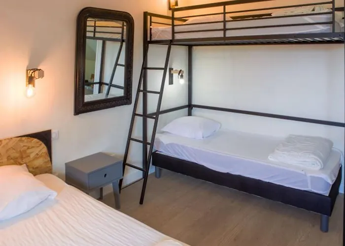 Maison Familiale Avec Piscine Chauffee, Salle De Jeux Et Grand Jardin - 5 Chambres, 15 Couchages - Fr-1-410-340 * Changé