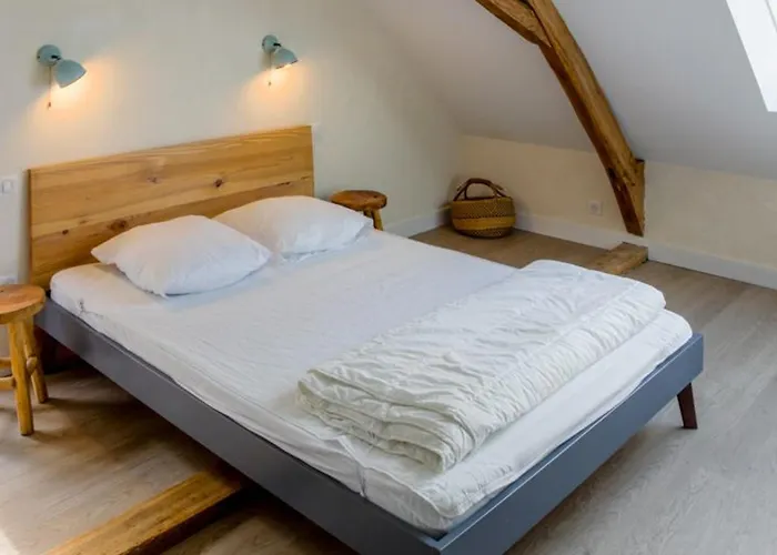 Maison Familiale Avec Piscine Chauffee, Salle De Jeux Et Grand Jardin - 5 Chambres, 15 Couchages - Fr-1-410-340 בית נופש *