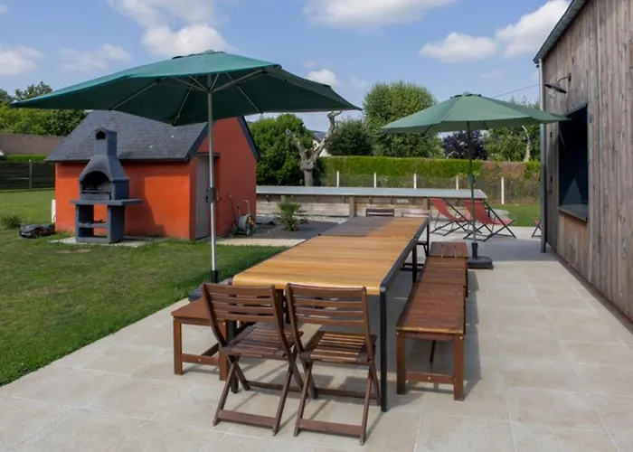 Maison Familiale Avec Piscine Chauffee, Salle De Jeux Et Grand Jardin - 5 Chambres, 15 Couchages - Fr-1-410-340 בית נופש *