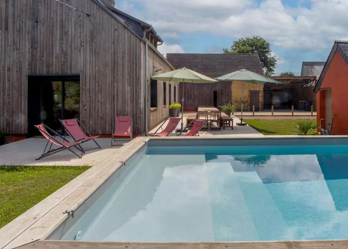 Maison Familiale Avec Piscine Chauffee, Salle De Jeux Et Grand Jardin - 5 Chambres, 15 Couchages - Fr-1-410-340 בית נופש *